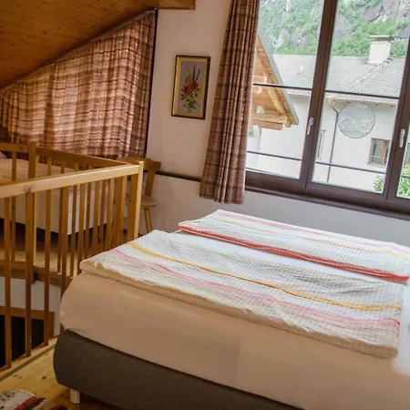 Guest house Garni Meinrad Ora / Auer
