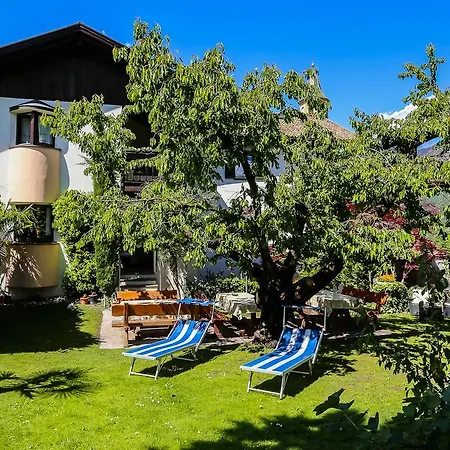Guest house Garni Meinrad 2*