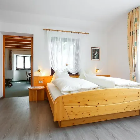 Garni Meinrad Guest house Ora / Auer