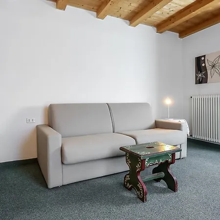 Guest house Garni Meinrad Ora / Auer